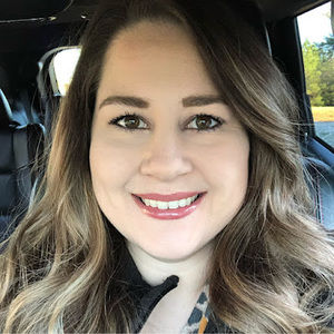 Meet your Posher, Felicia